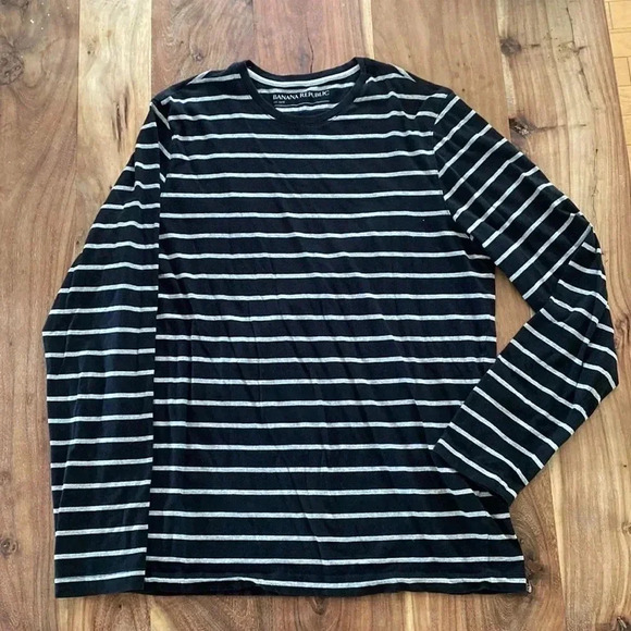 Banana Republic Long-Sleeve Soft-Wash Tee XL - Picture 1 of 4